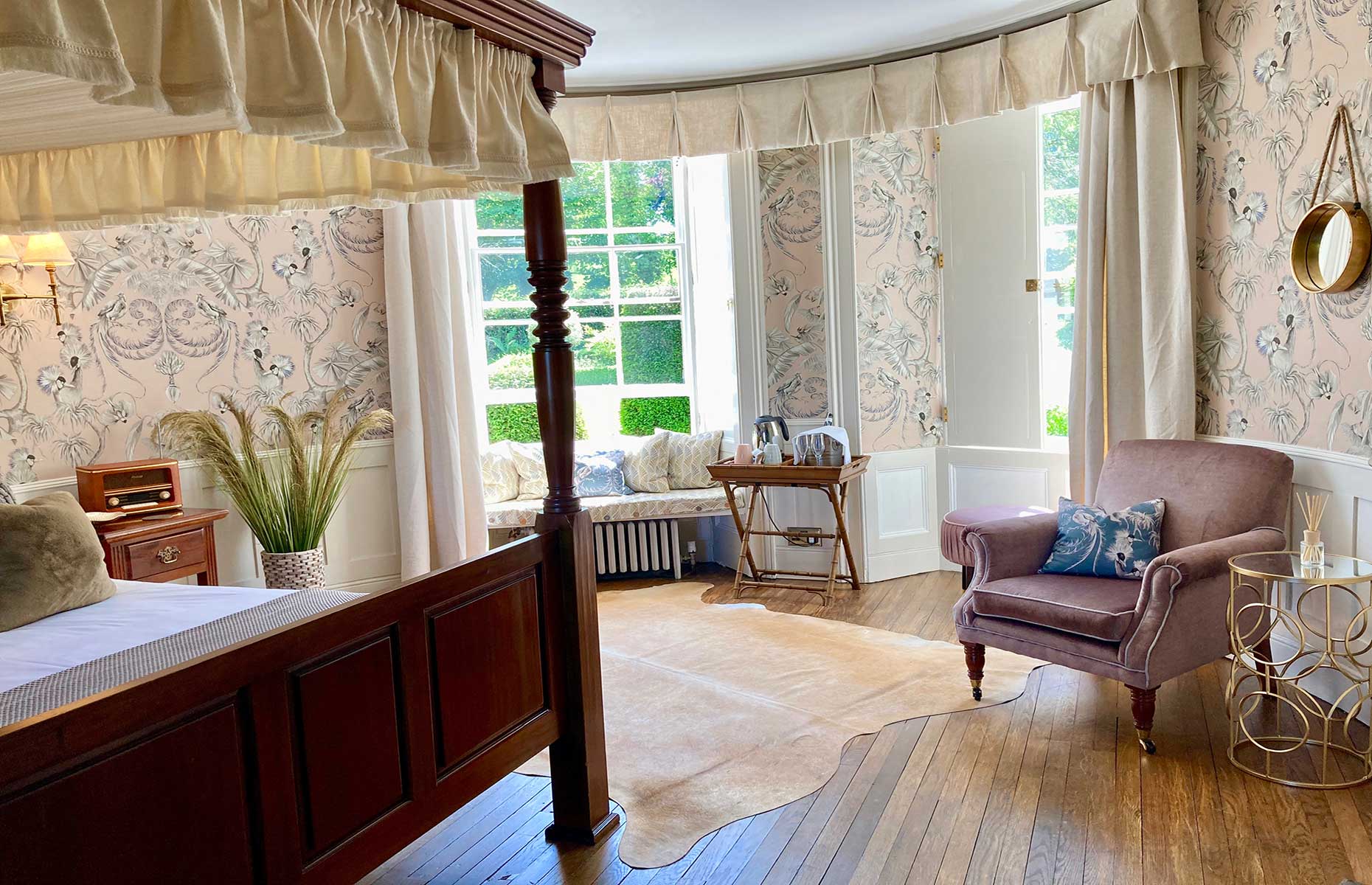 Burleigh Court bedroom (Image: Burleigh Court Photography)