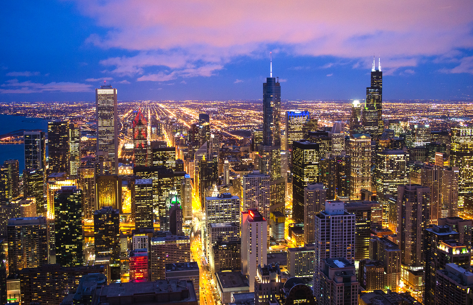 Chicago skyline at night. (Image: Courtesy of Choose Chicago)