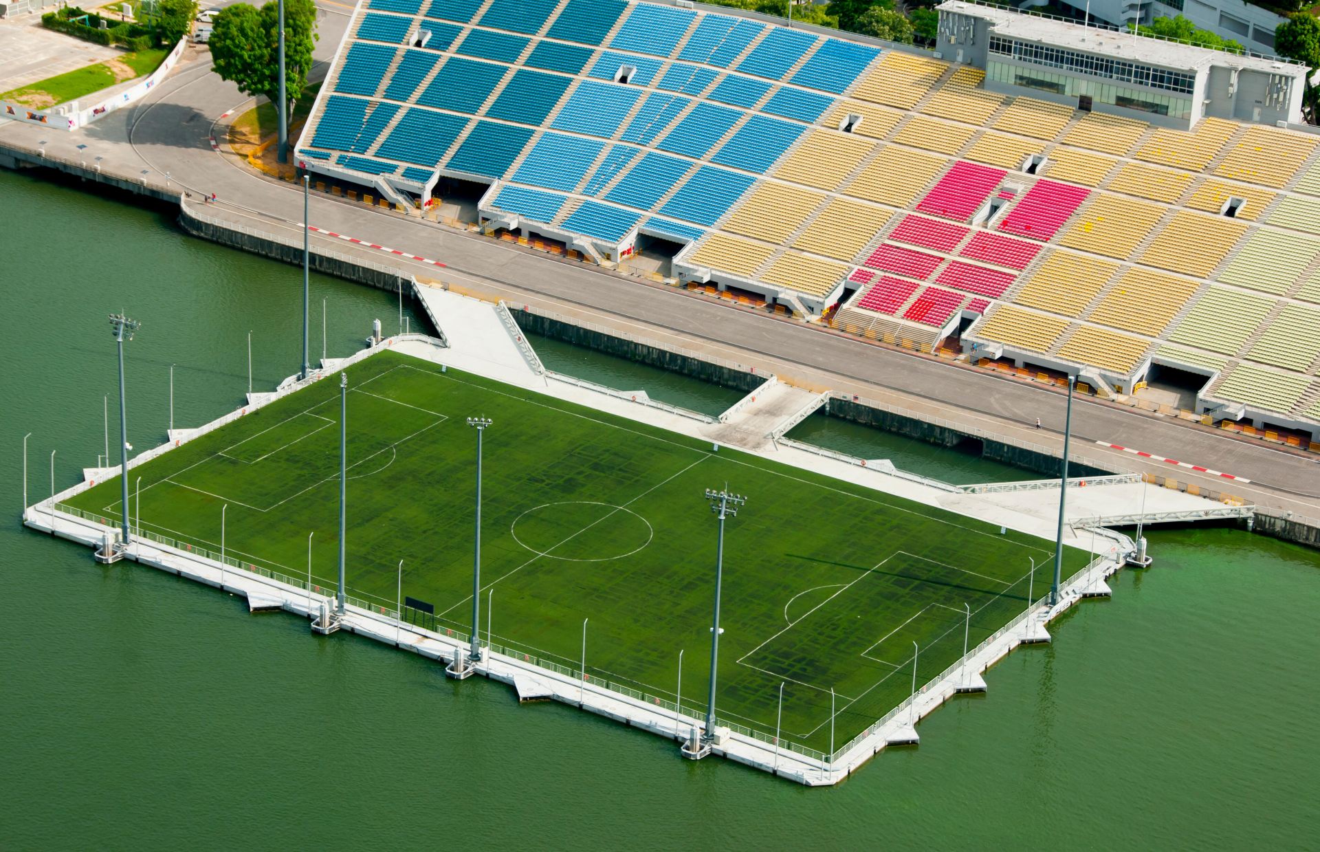 The Float @ Marina Bay, Singapore (Image: Adwo/Alamy Stock Photo)