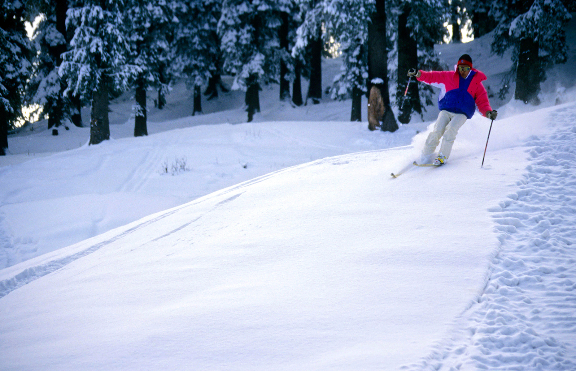 Narkanda skiing, India. (Image: Dinodia Photos/Alamy Stock Photo) 