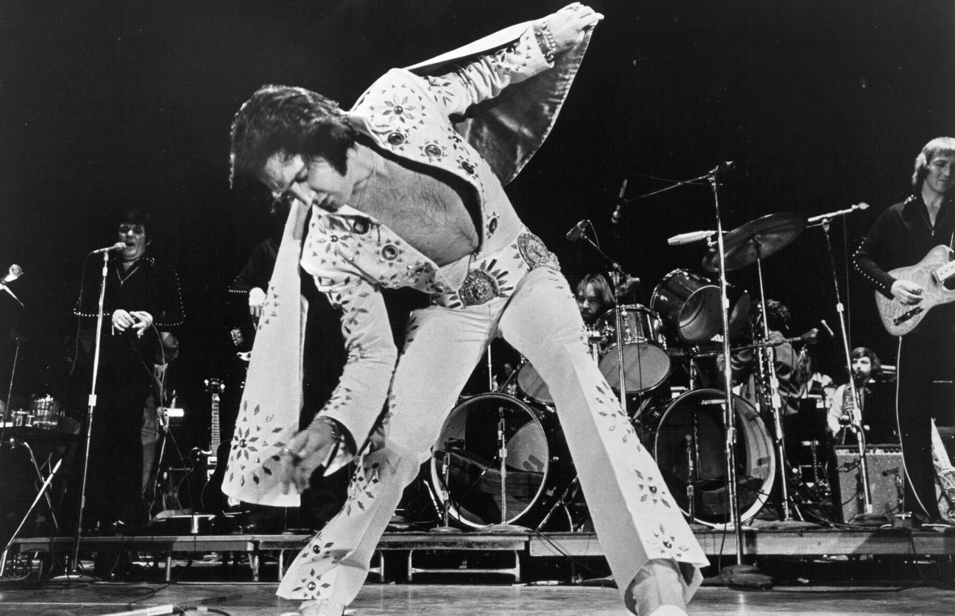 Elvis on Stage (Image: Michael Ochs Archives/Getty Images)
