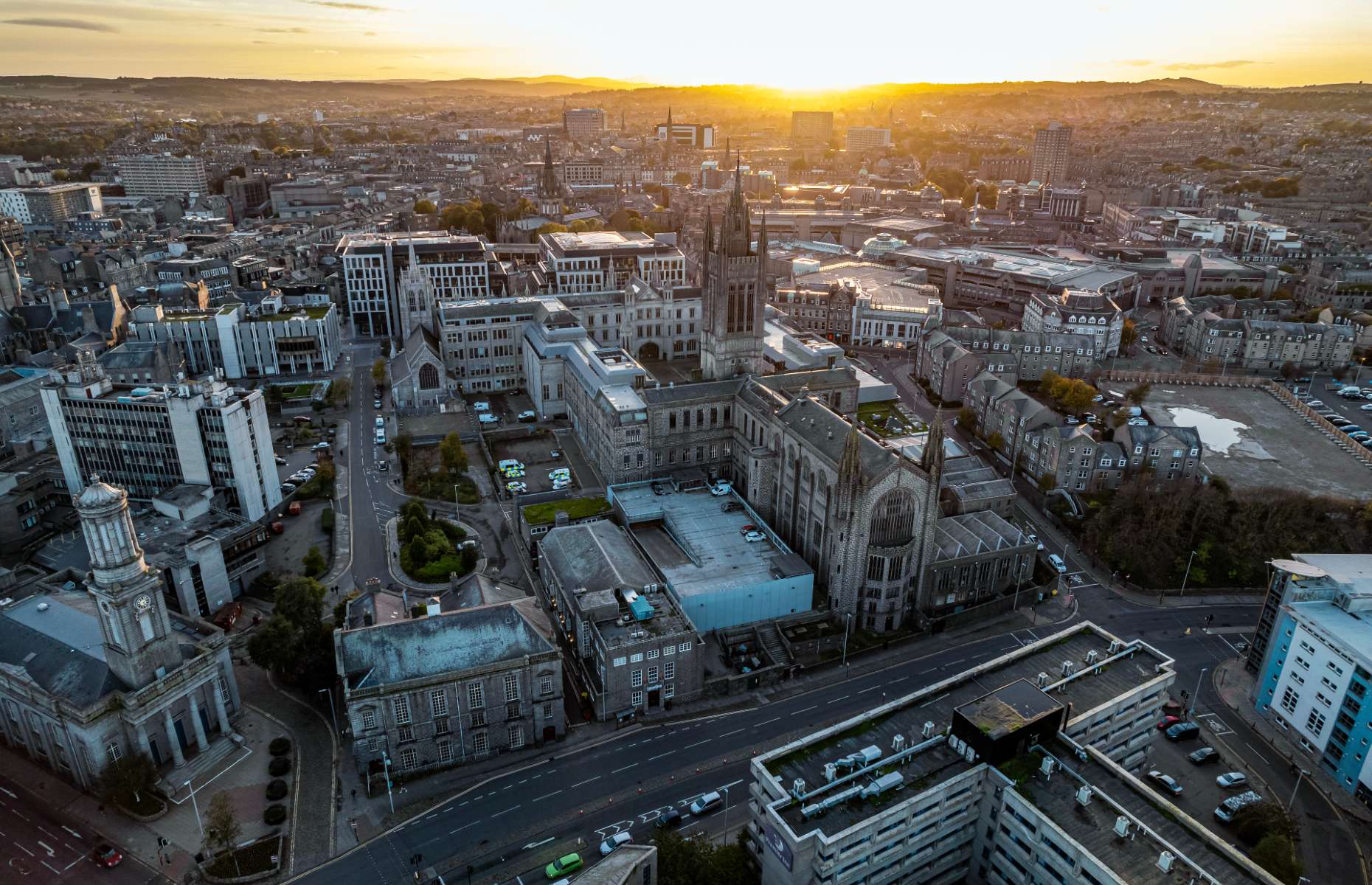 Aberdeen (mairu10/Shutterstock)
