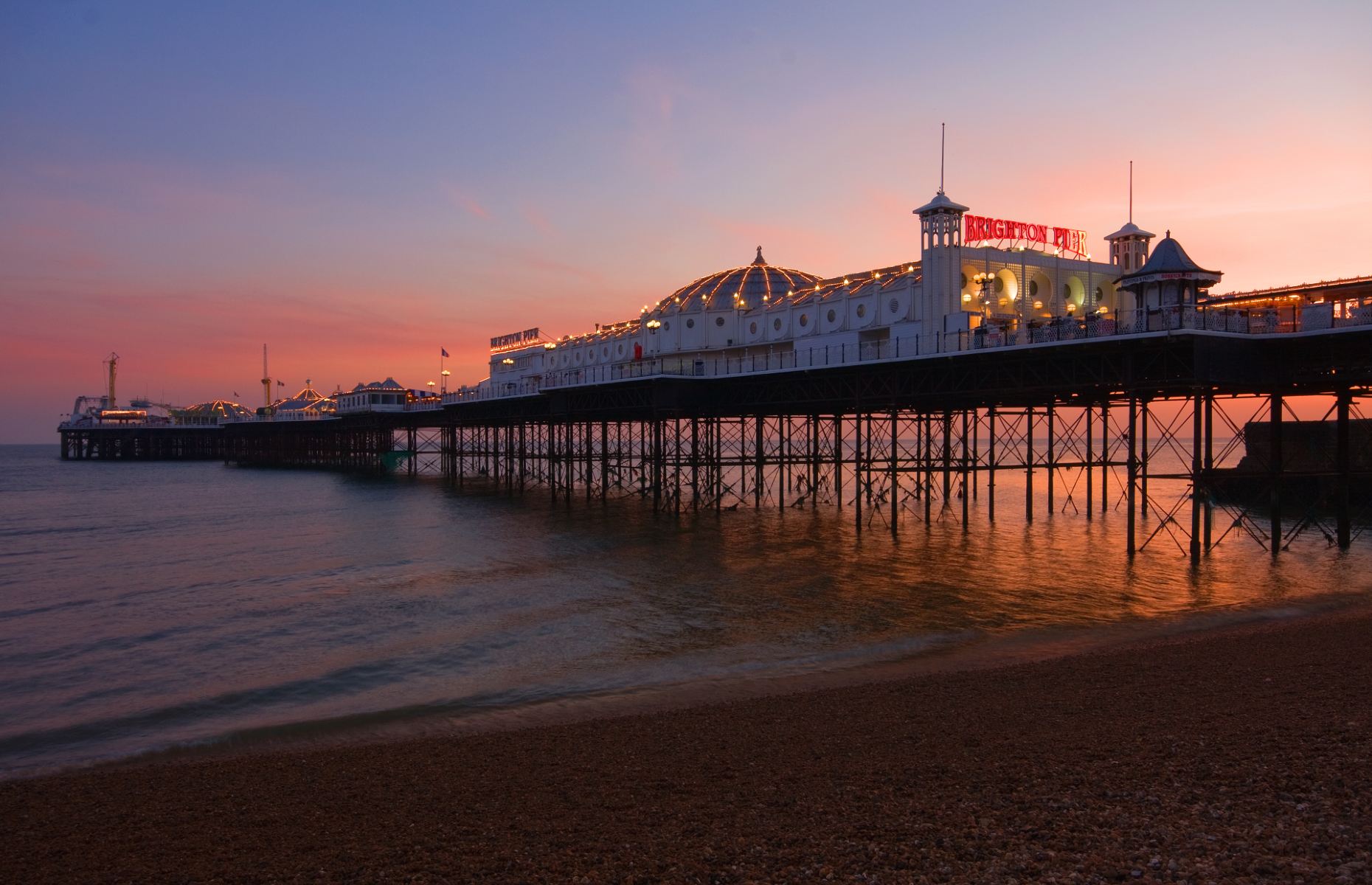 Brighton pier (Scotshot/Shutterstock)