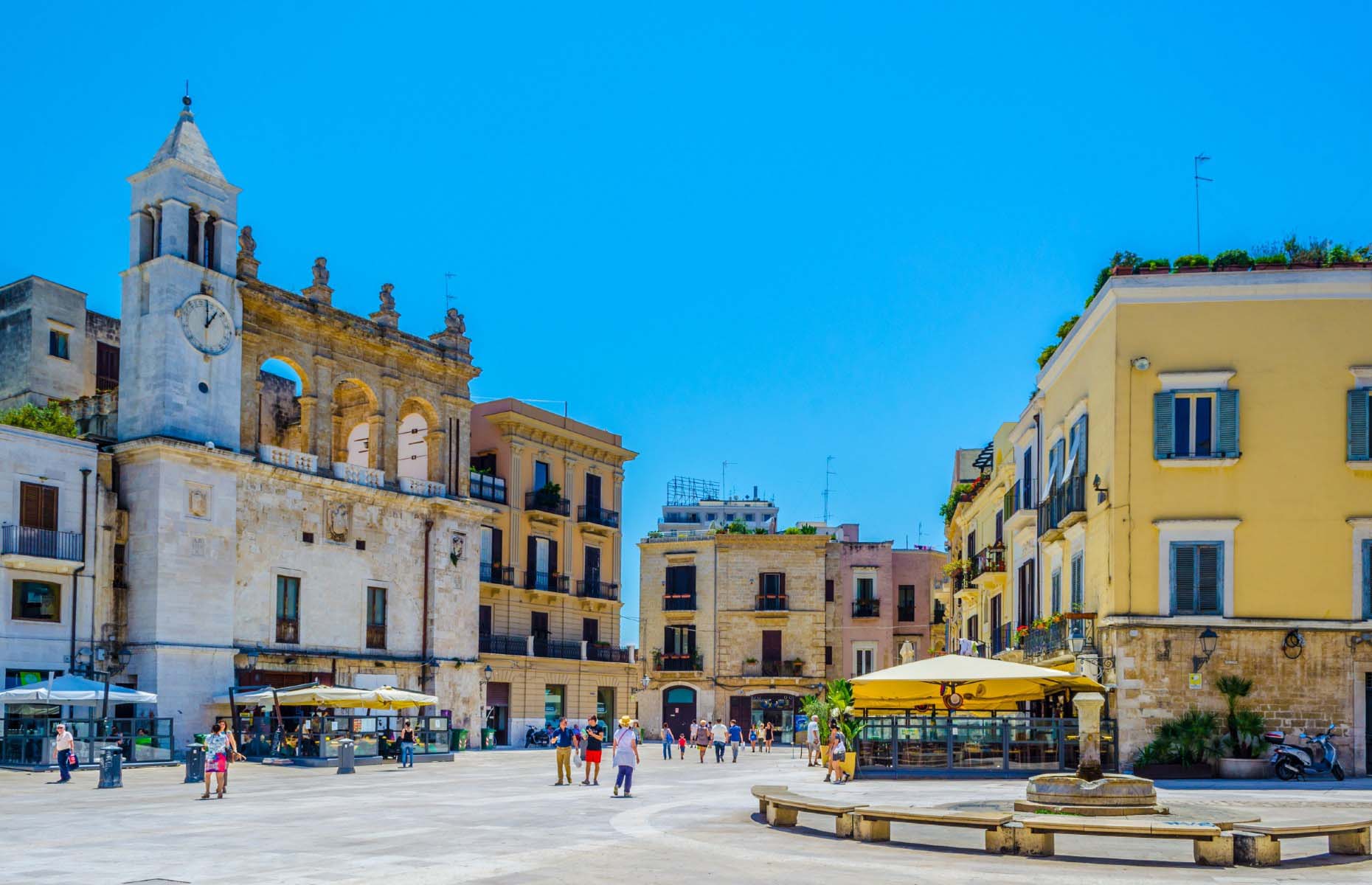 Piazza Mercantile Bari