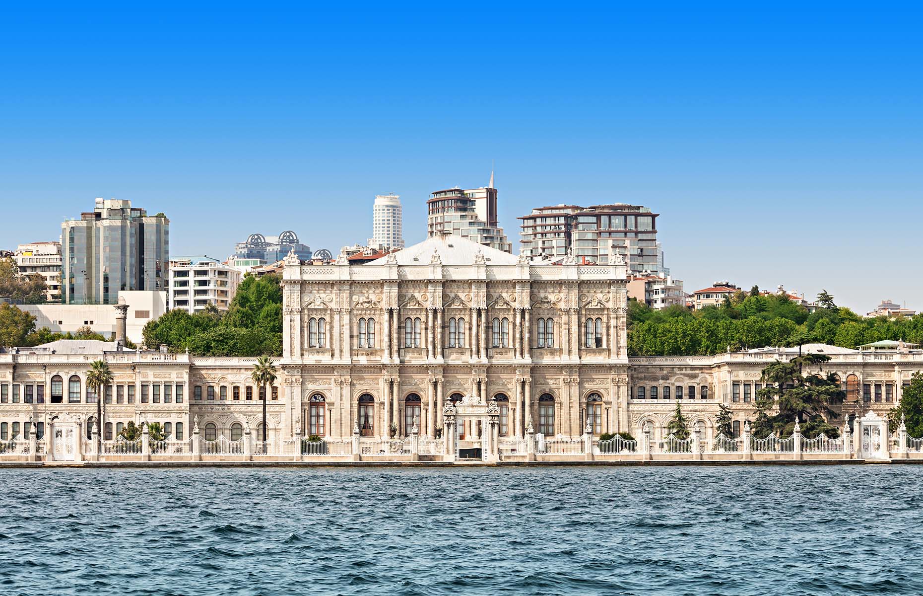 Dolmabahce Palace in Istanbul (Image: saiko3p/Shutterstock)