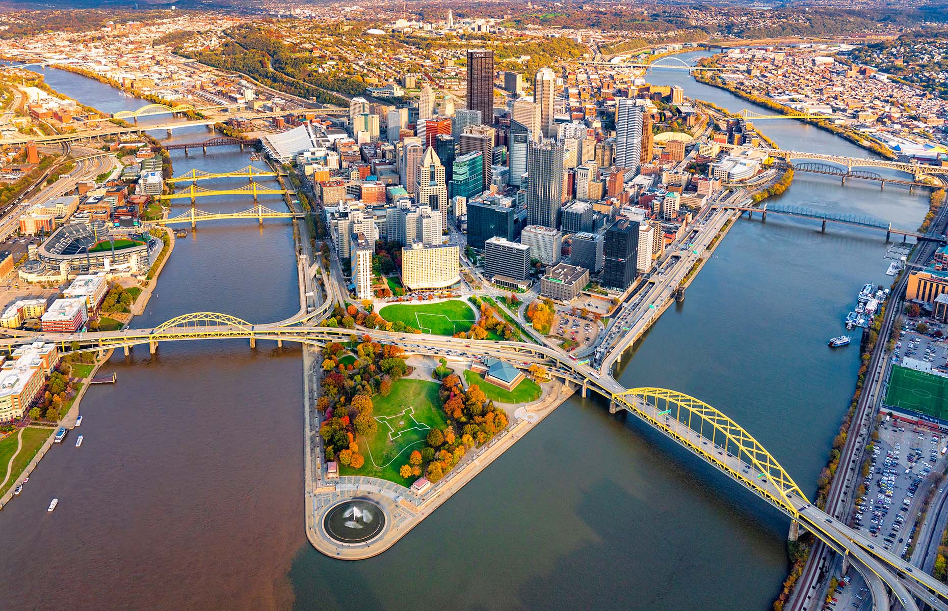 Pittsburgh, aerial view (Image: Dustin McGrew)