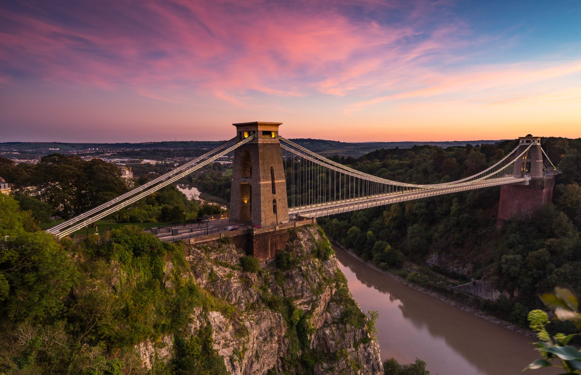 Clifton Suspension Bridge [Image: finiestafoto/Shutterstock]