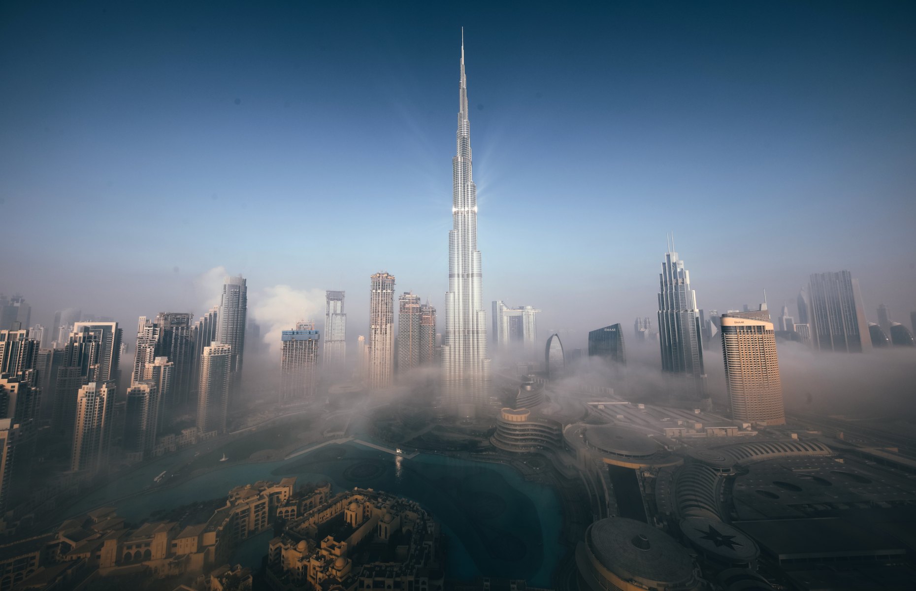 Dubai skyline with Burj Khalifa (image: Dubai Tourism)