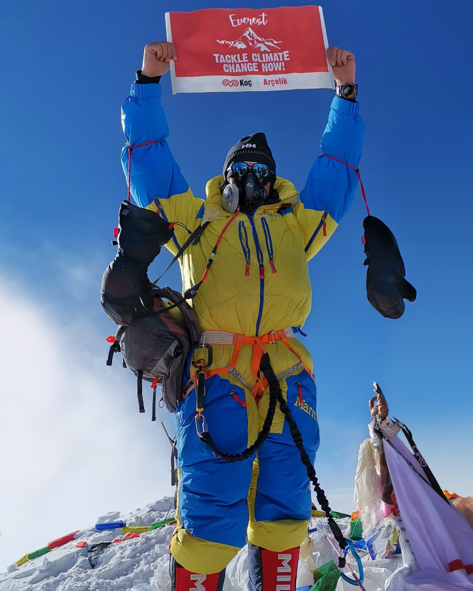 Hakan reaching the summit (Image: Hakan Bulgurlu)