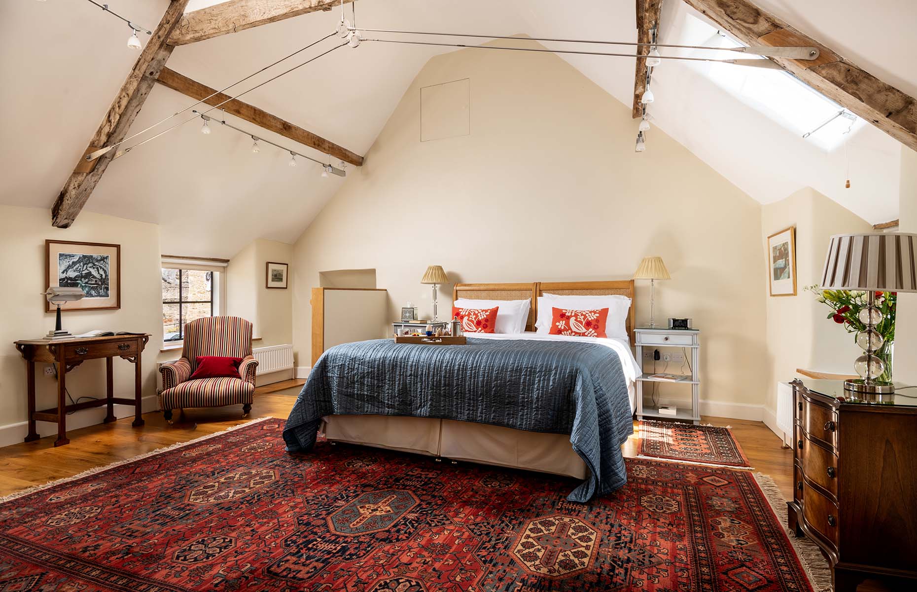 Bedroom in The Hayloft (Image: Courtesy of Hall Farm)