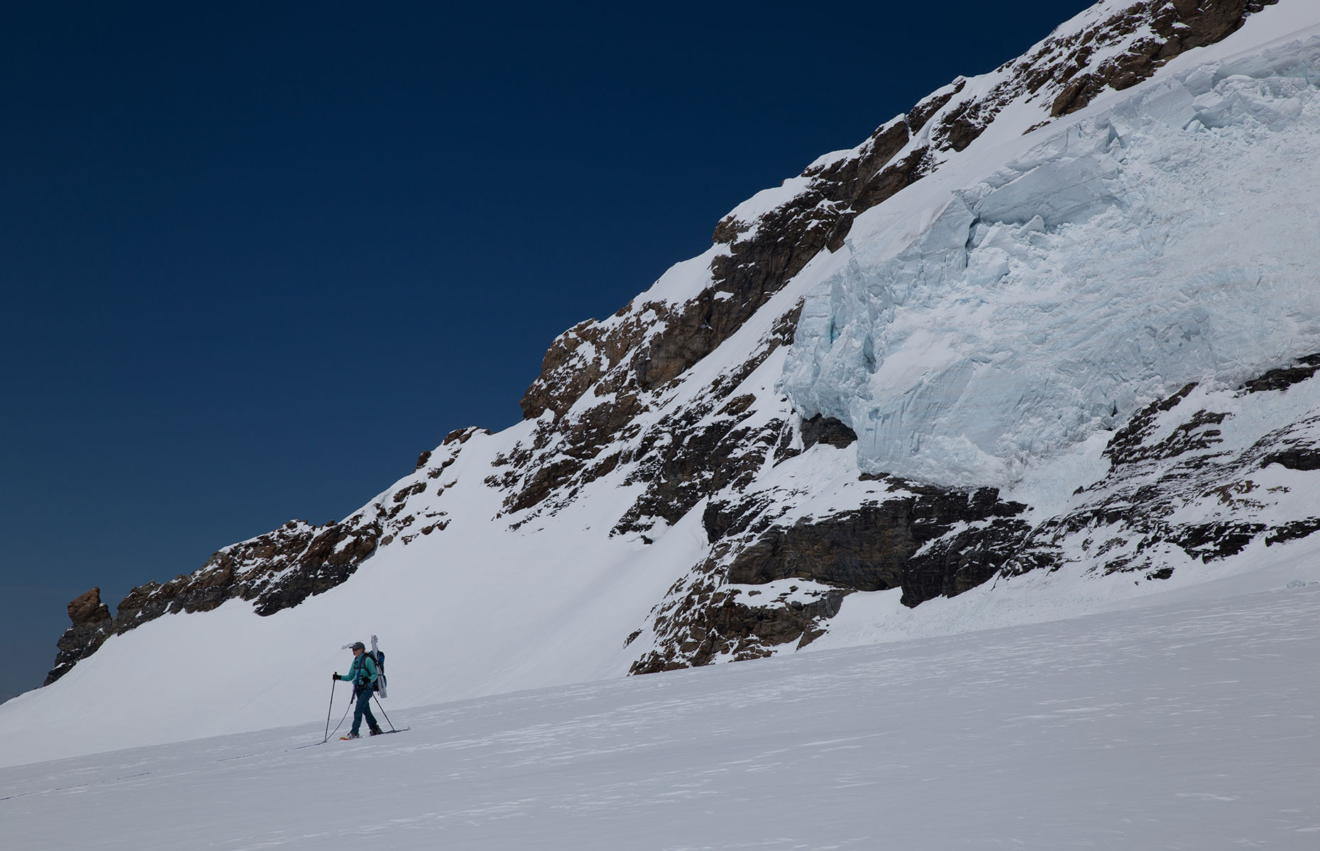 Snowshoeing in Jungfrau (Image: Chris_Hall/Shutterstock)