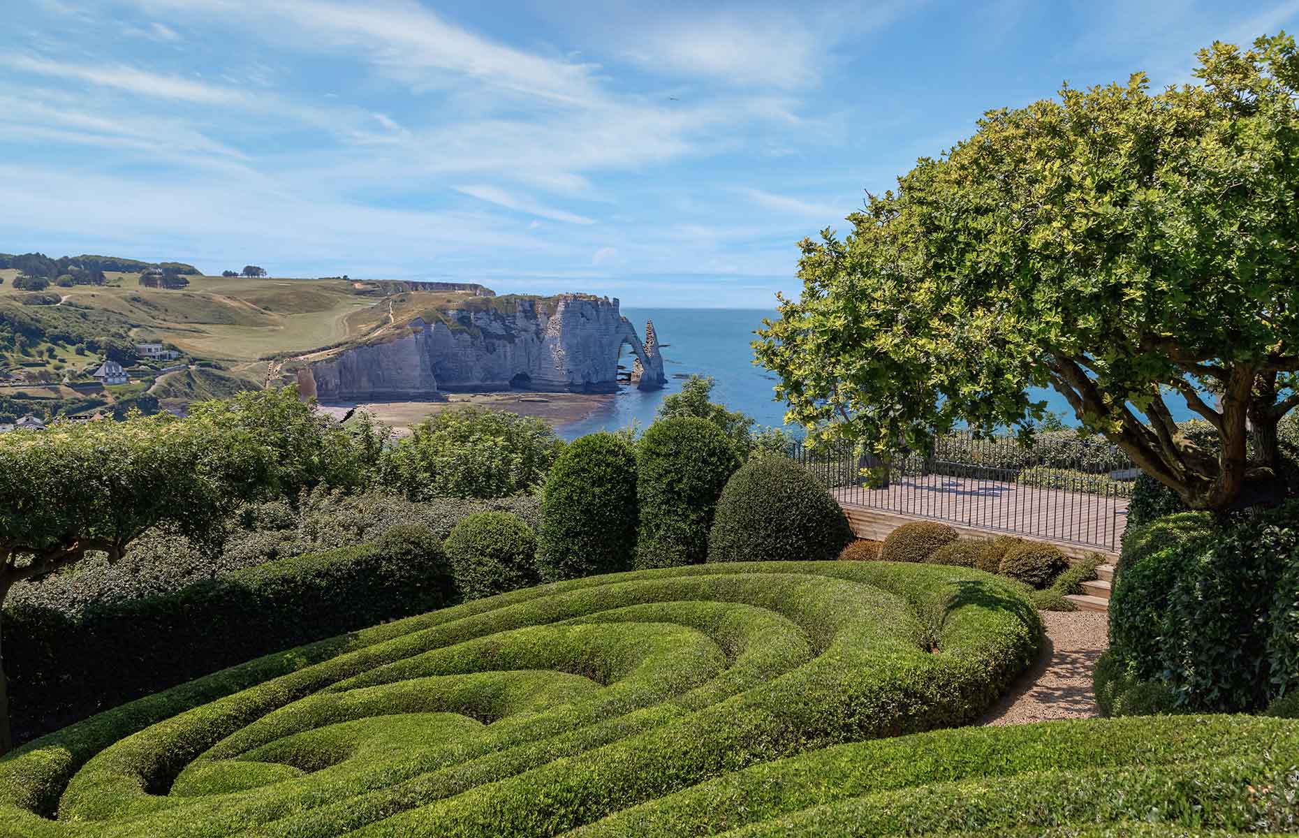 Les Jardins d'Etretat (Image: Telly/Shutterstock)