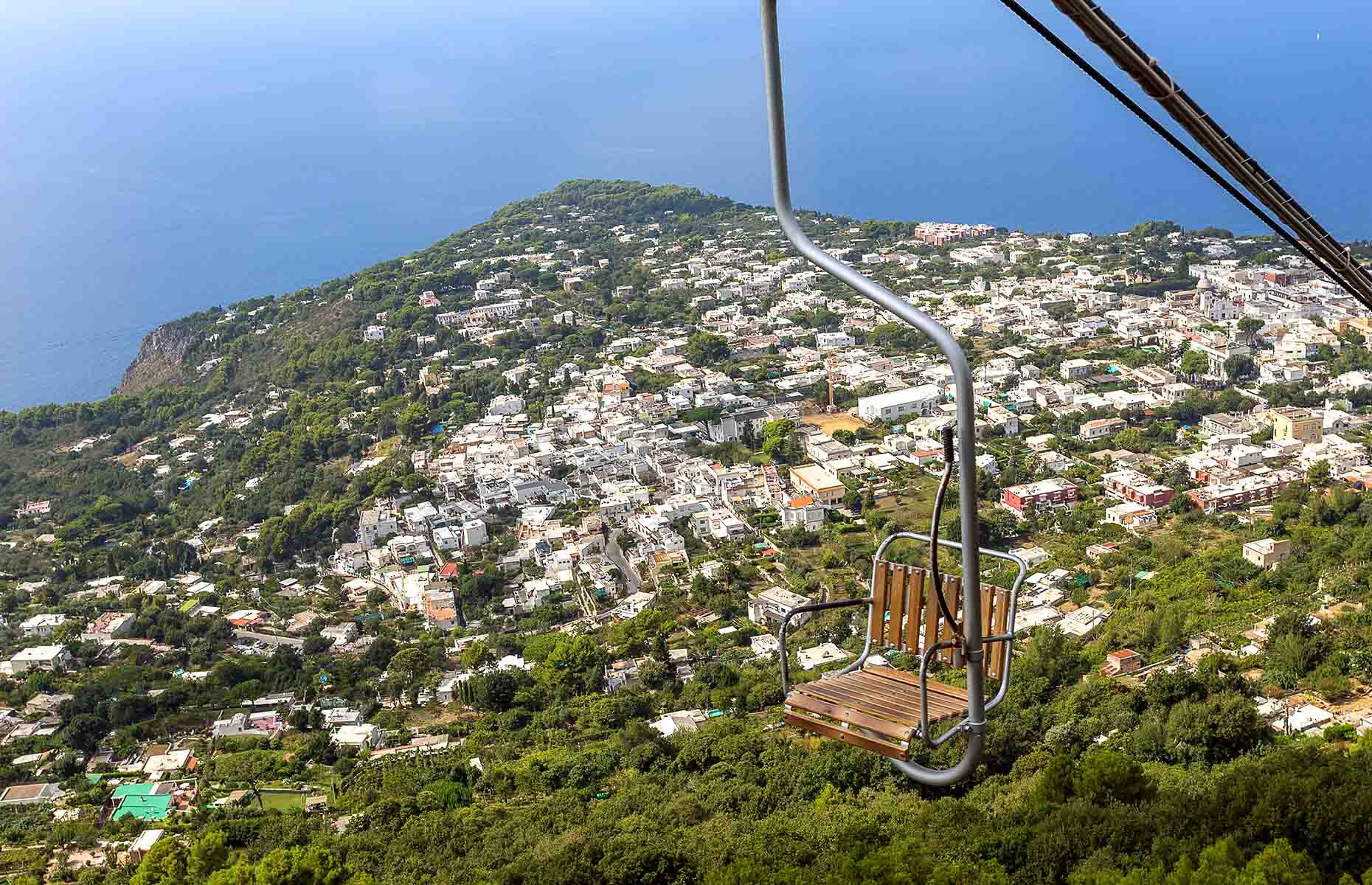 Chairlift in Capri, Italy (Image: BAHDANOVICH ALENA/Shutterstock)