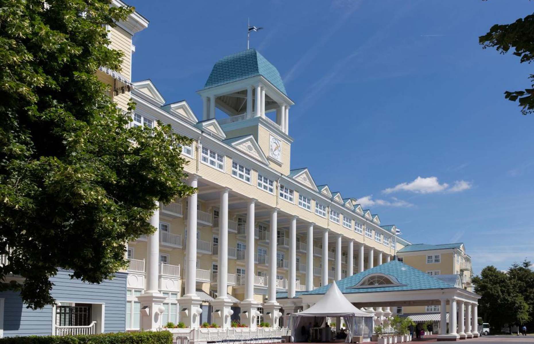 Disney's Newport Bay Club at Disneyland Paris (Image: Disney's Newport Bay Club®/booking.com)