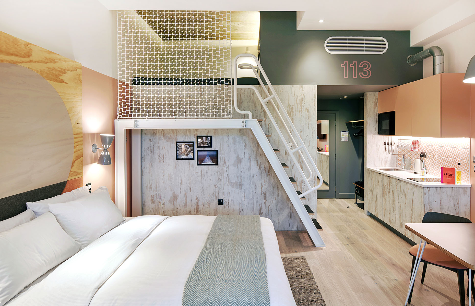 Loft room at room2 Southampton(room2)