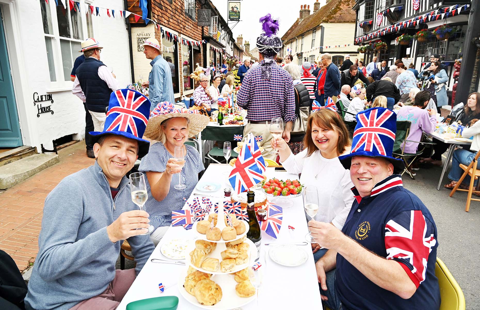 Royal street party (GLYN KIRK/Getty Images)