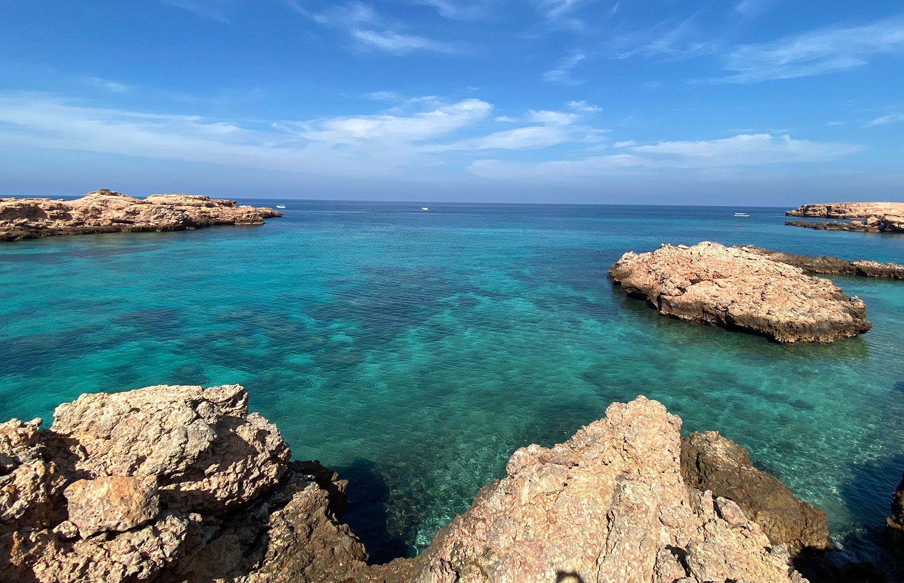 Al Dimaniyat Islands (Image: BassemZein/Shutterstock)