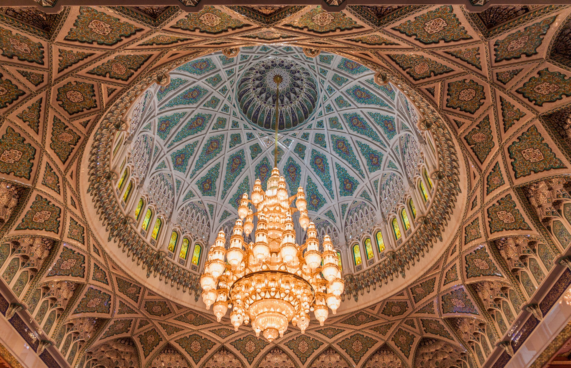 Chandelier at Sultan Qaboos Grand Mosque, Muscat (Image: Shutterstock/Matyas Rehak)