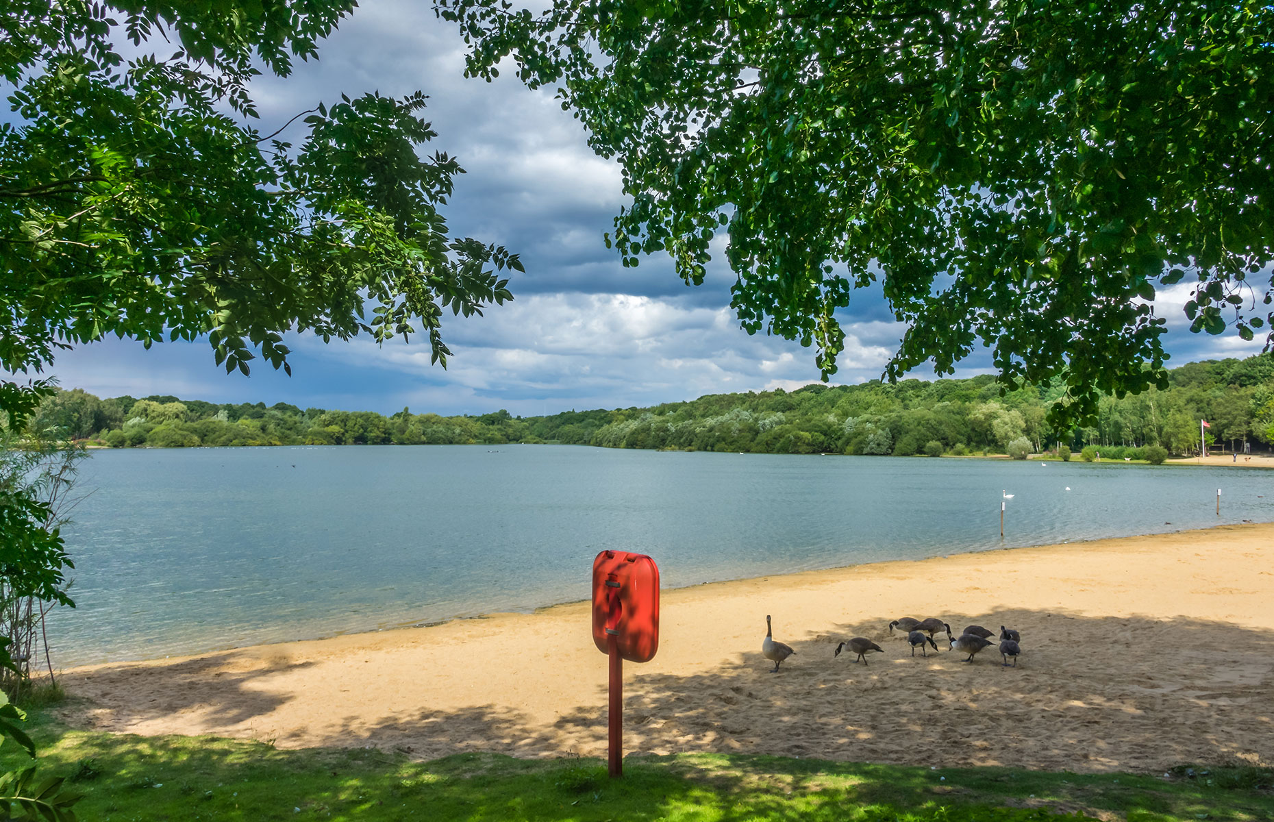 Ruislip lido (Image: Shutterstock/Pav-Pro Photography Ltd)