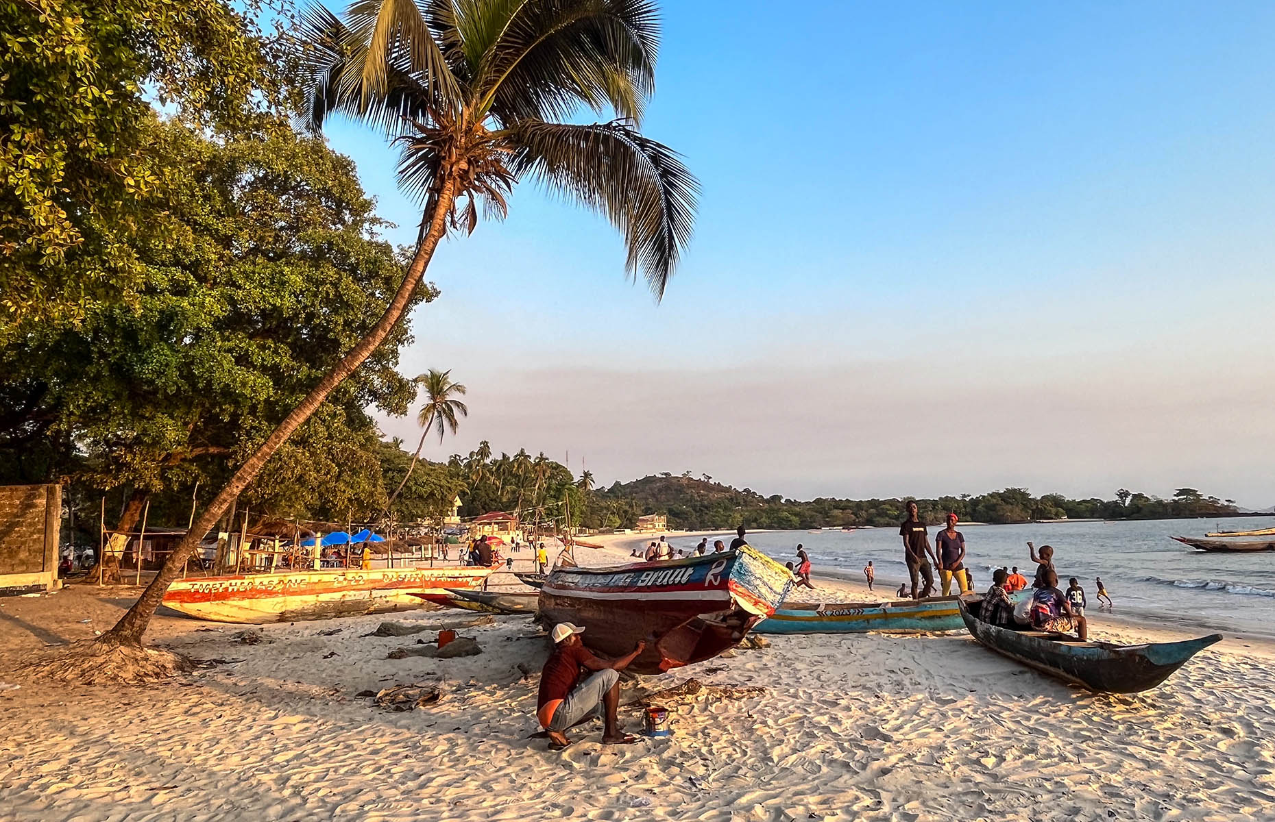 Fishermen on Tokeh Beach (Peter Moore)