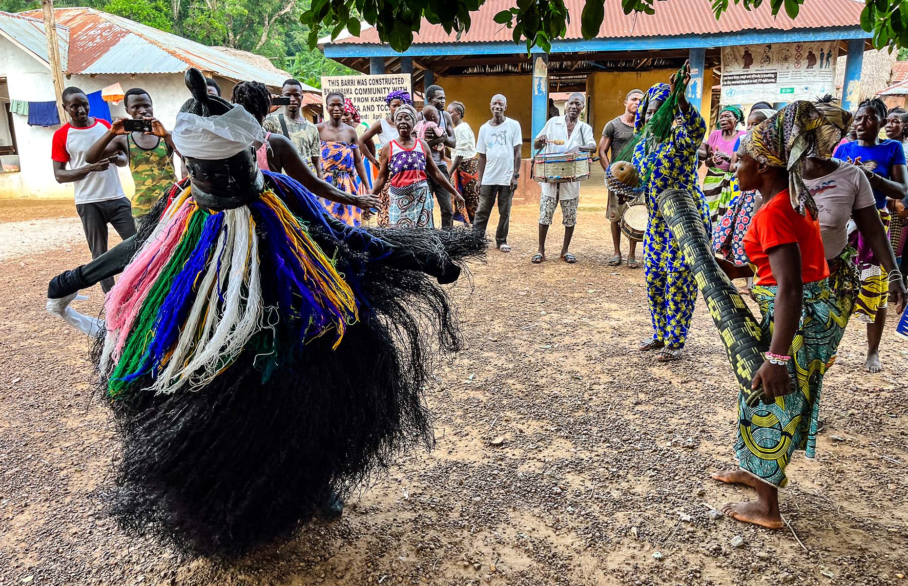 Bondo dance at Kambama (Peter Moore)
