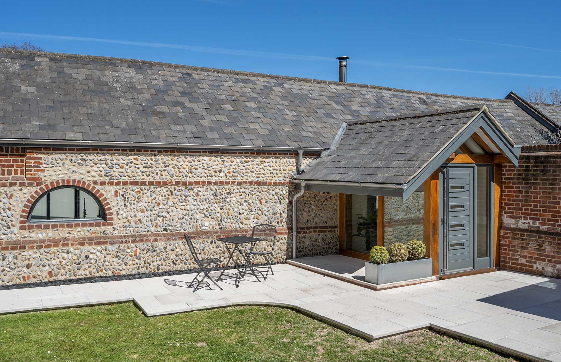 The Old Church Barn garden (Image: Winterton Cottages)