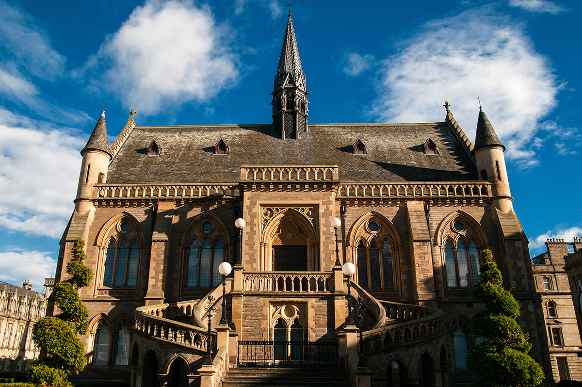 Dundee, Macmanus gallery, Scotland