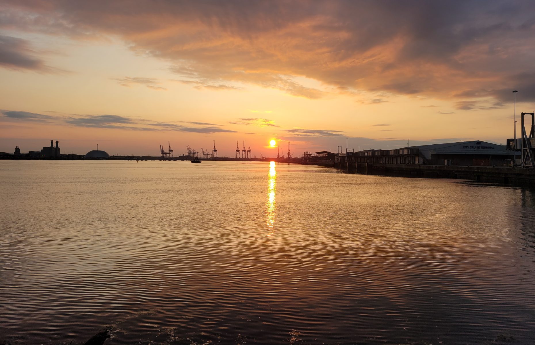 Sunset over Southampton Docks (Image: Hannah Foster-Roe