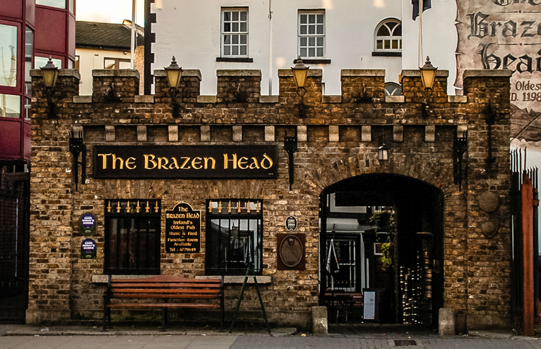 Brazen Head pub Dublin