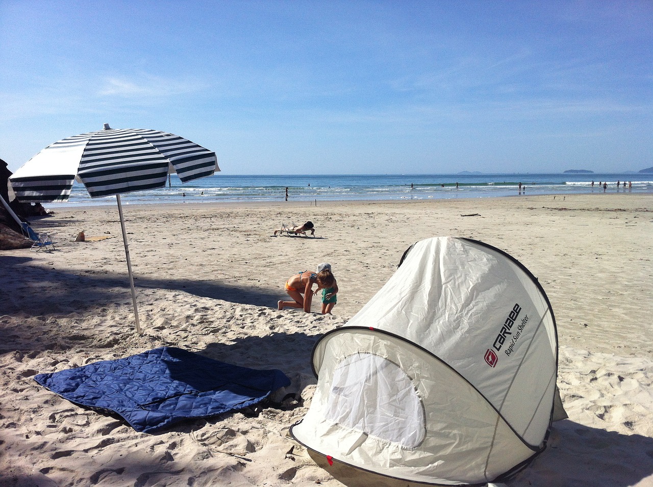 Beach tent