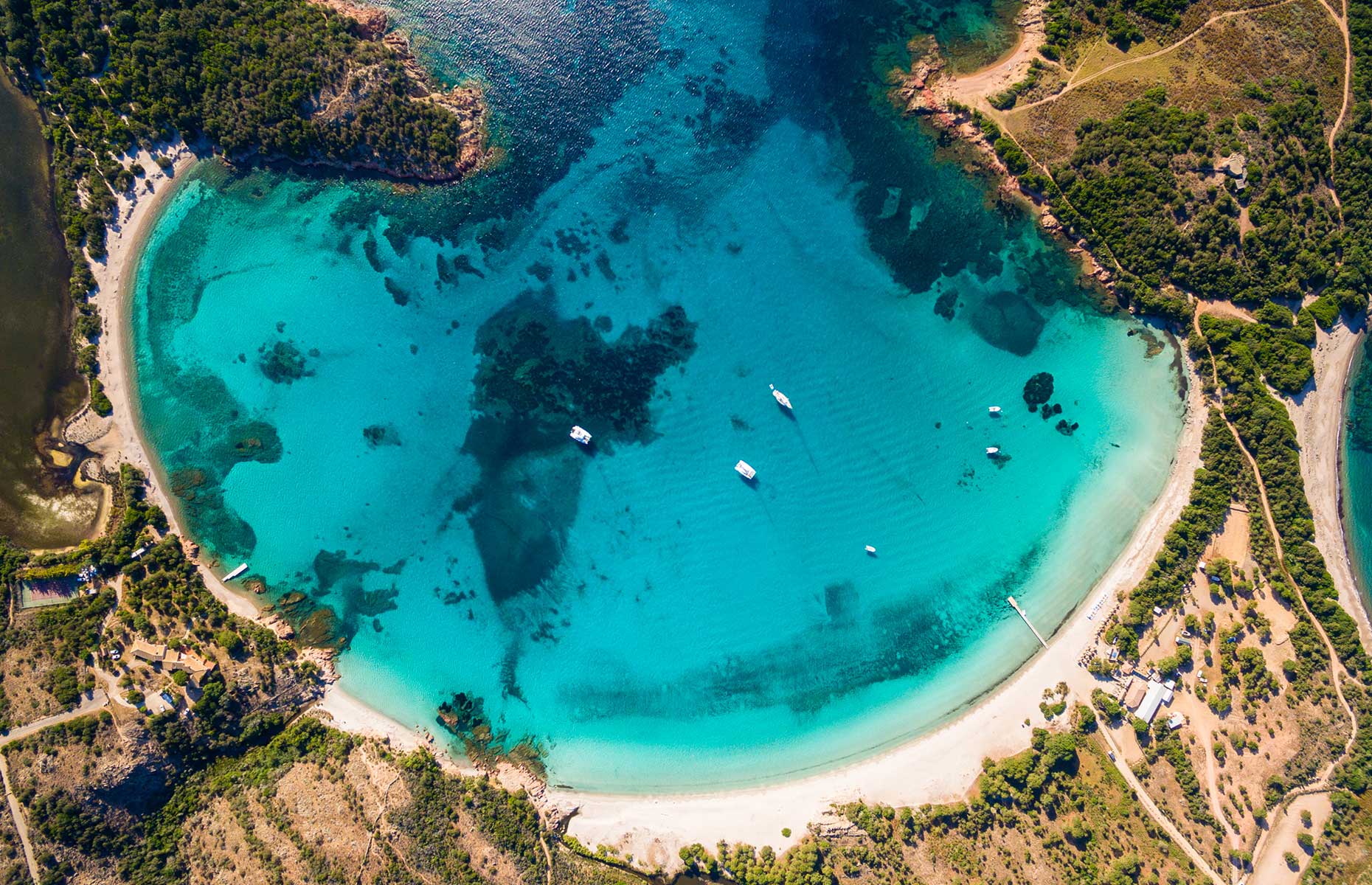 Rondinara's crescent-shaped beach