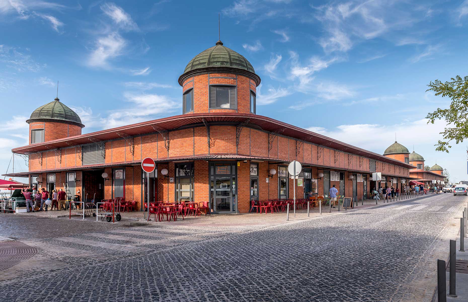 The fish market at Olhao (Image: Bob Deering/Shutterstock)