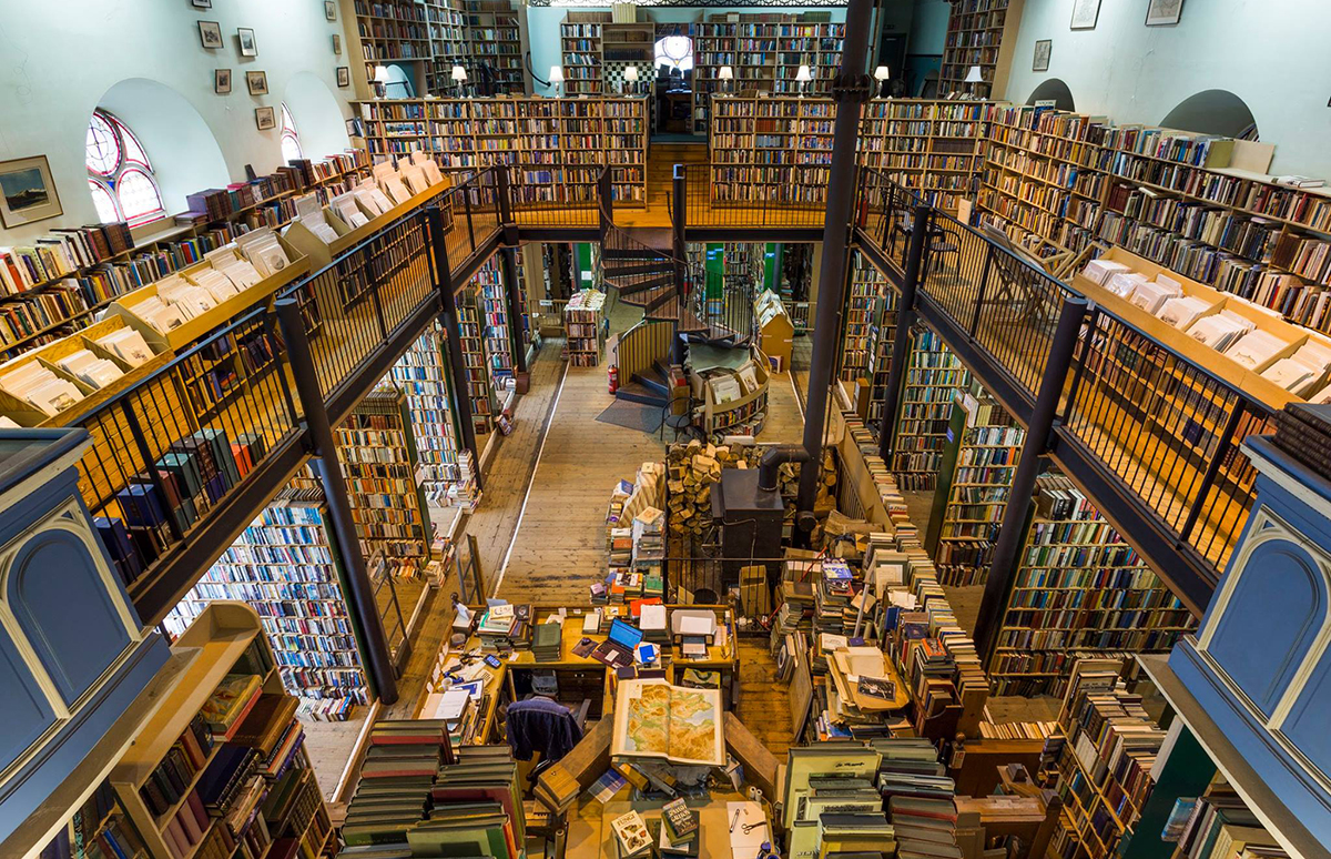 Leaky's Bookshop