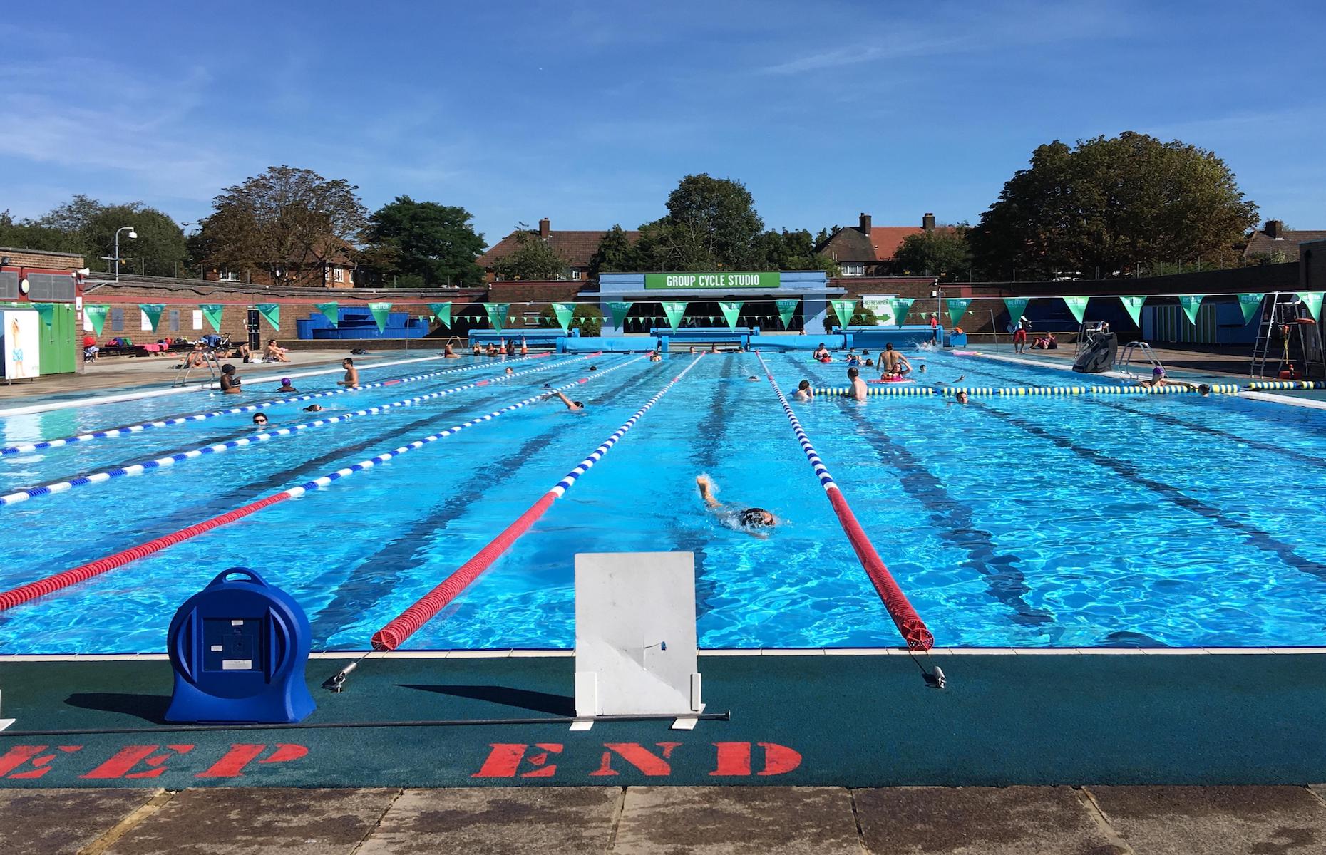 Charlton Lido London (Image: Neil Clasper/Alamy Stock Photo)