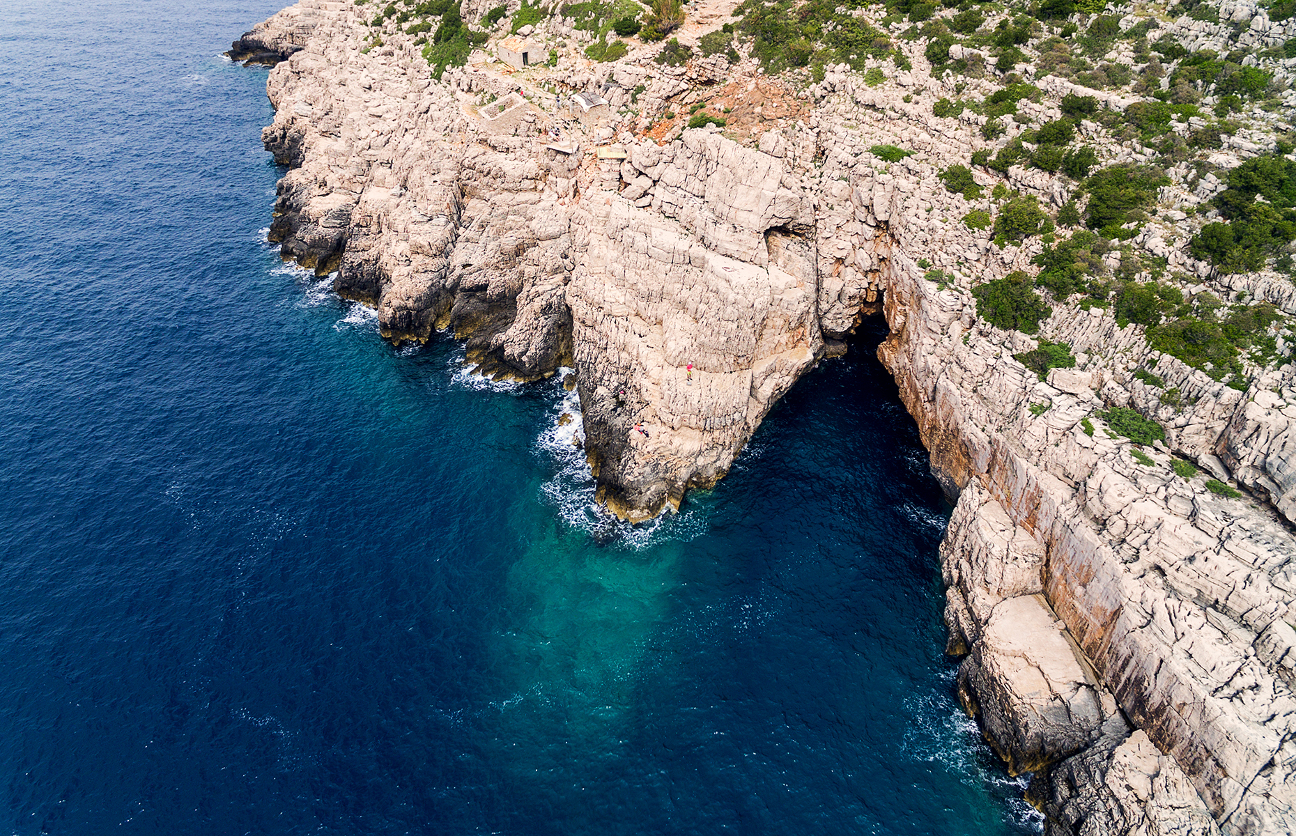 Odysseus cave