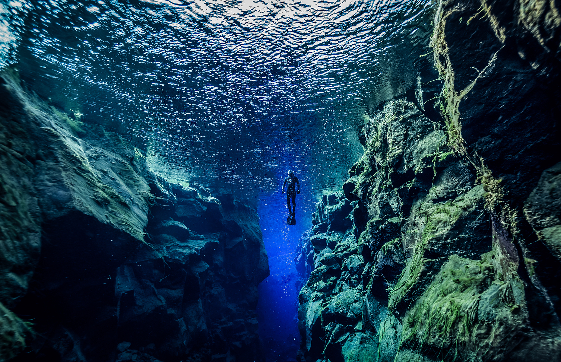 Silfra snorkelling