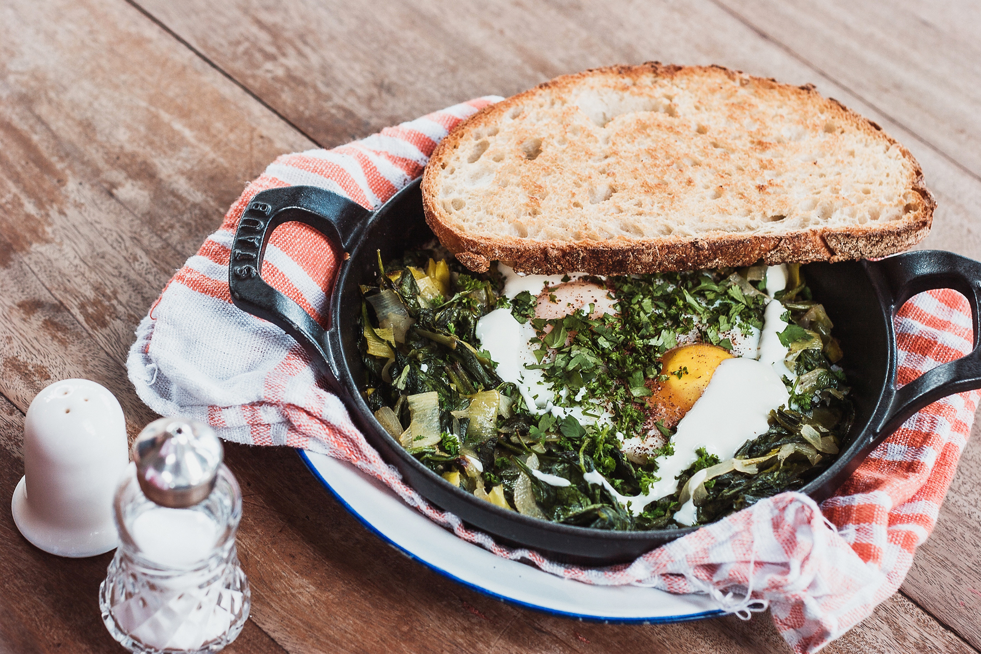 Avocado and baked eggs