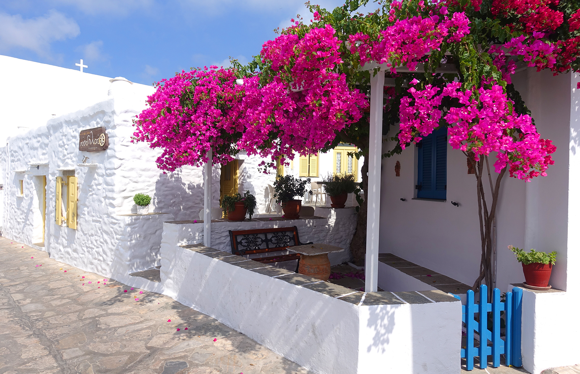 Artemonas village on Sifnos (Image: Aerial-motion/Shutterstock)