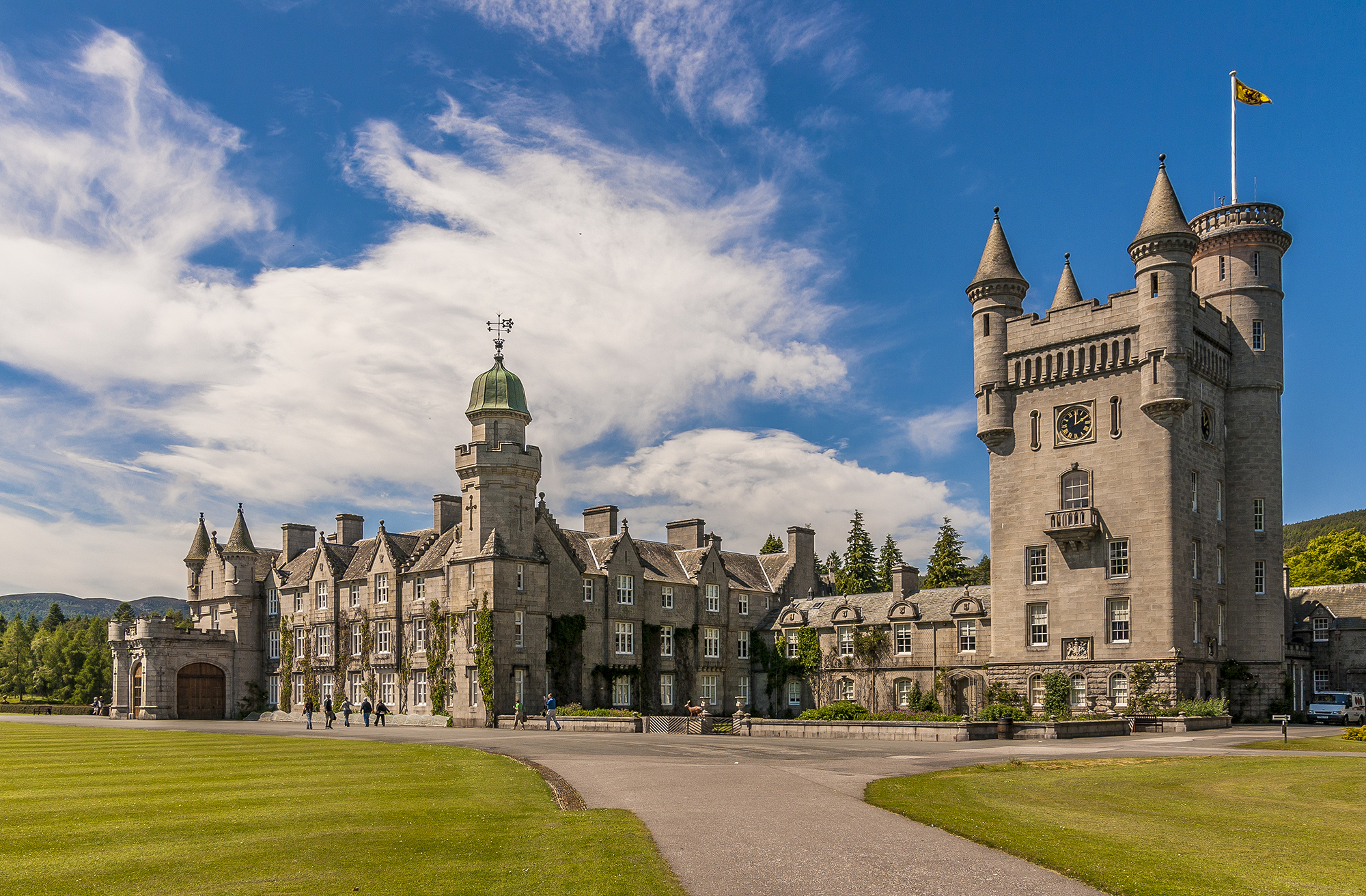 Balmoral Castle (Image: Byunau Konstantin/Shutterstock)