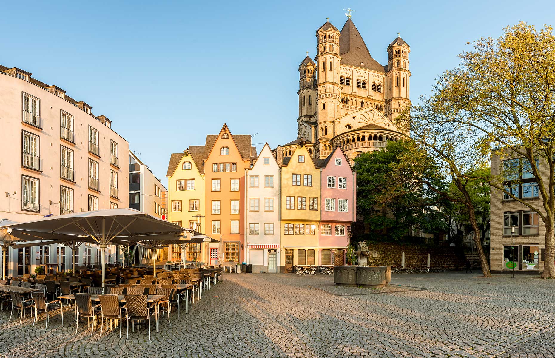 The main square in Cologne, near Sankt Martin's church