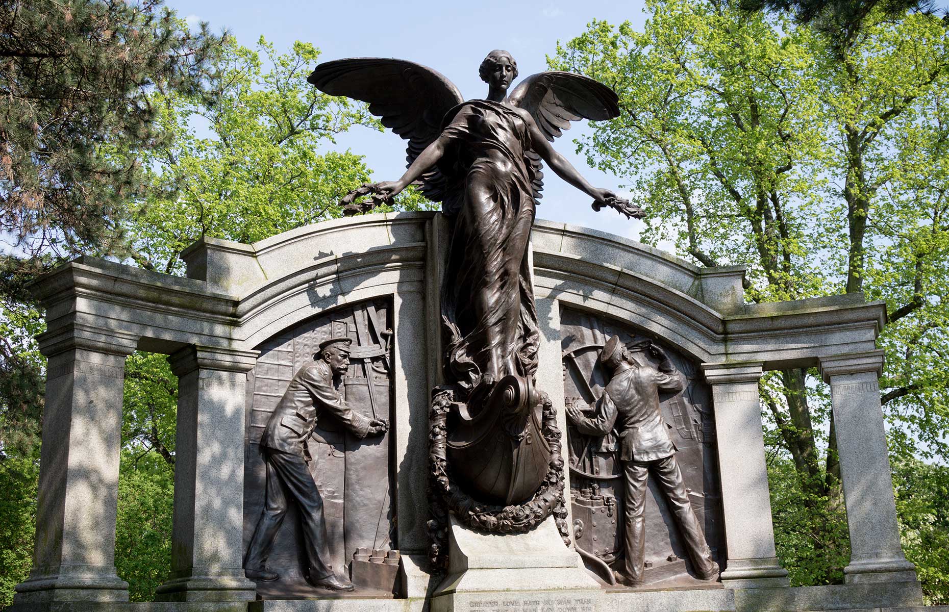 Titanic Engineer Officers' Memorial, Southampton, part of the Titanic trail. The monument features the winged goddess Nike (Image: Ben Gingell/Shutterstock)