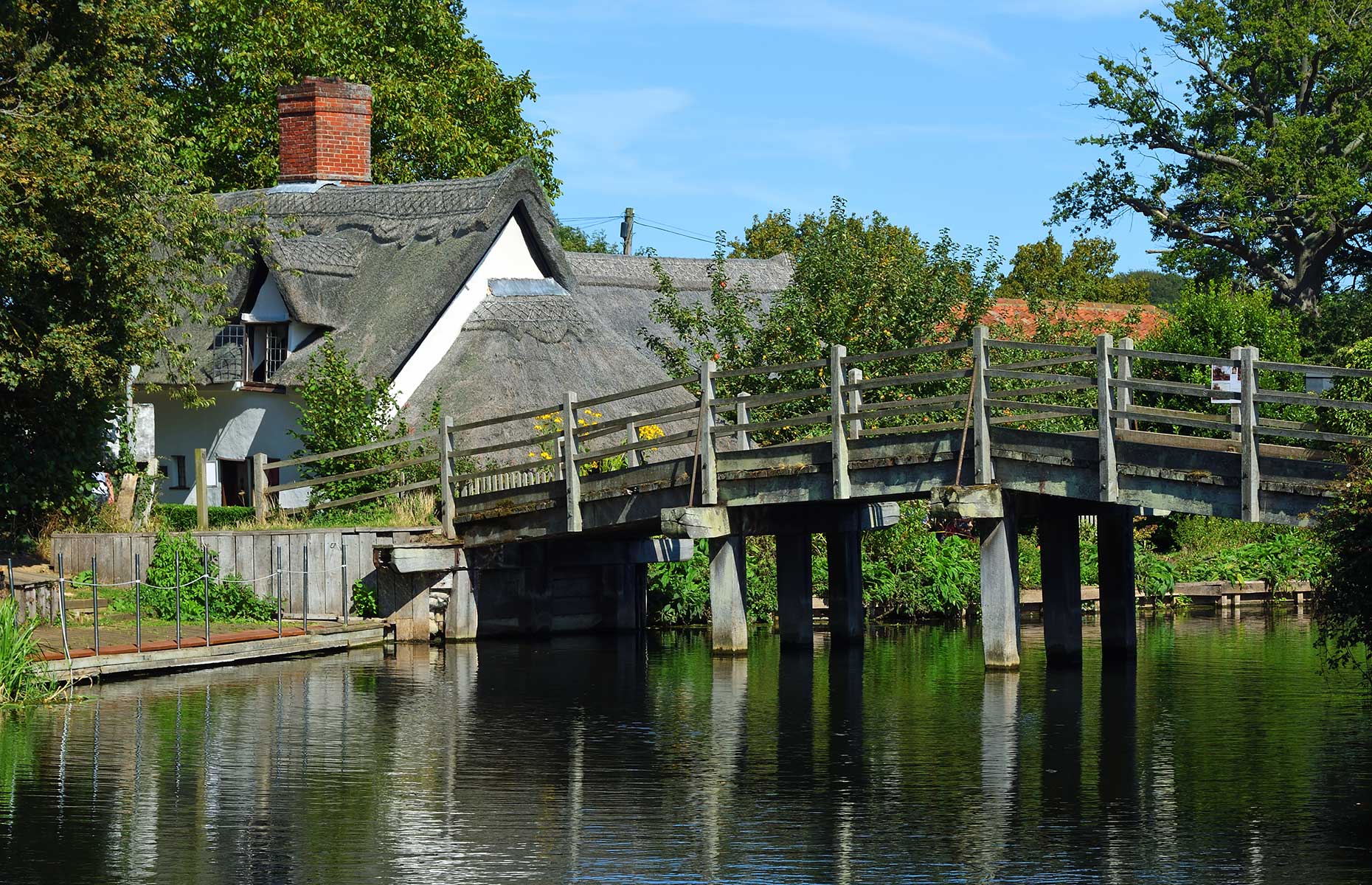 Bridge Cottage, Flatford, Dedham Vale (Image: Martin Charles Hatch/Shutterstock)