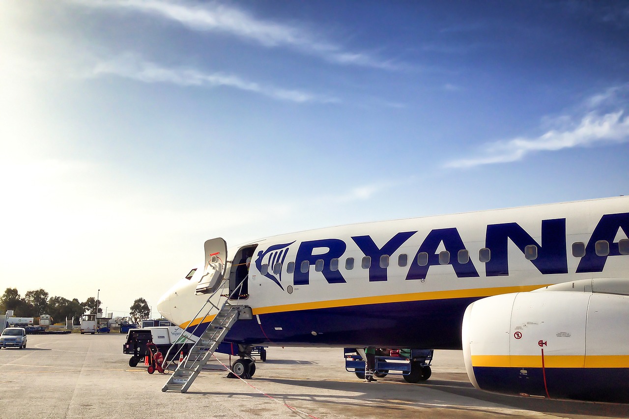 easyJet vs ryanair: punctuality