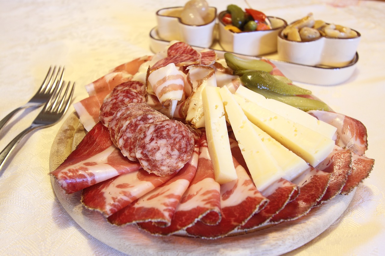 Colt cuts, charcuterie, vacatin