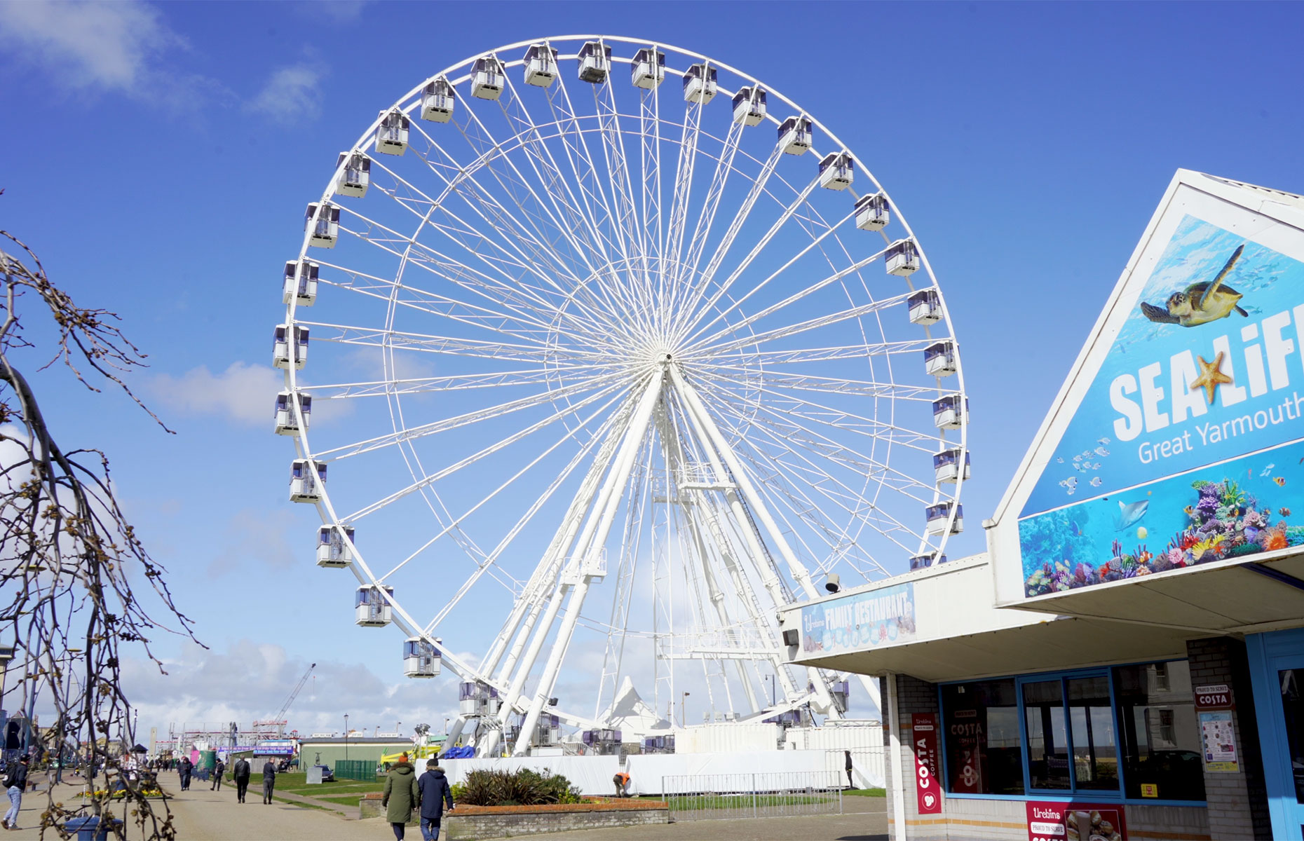 Great Yarmouth Observation Wheel and SEA LIFE Aquarium (Image: Jaydn Johnson/Visit Great Yarmouth)