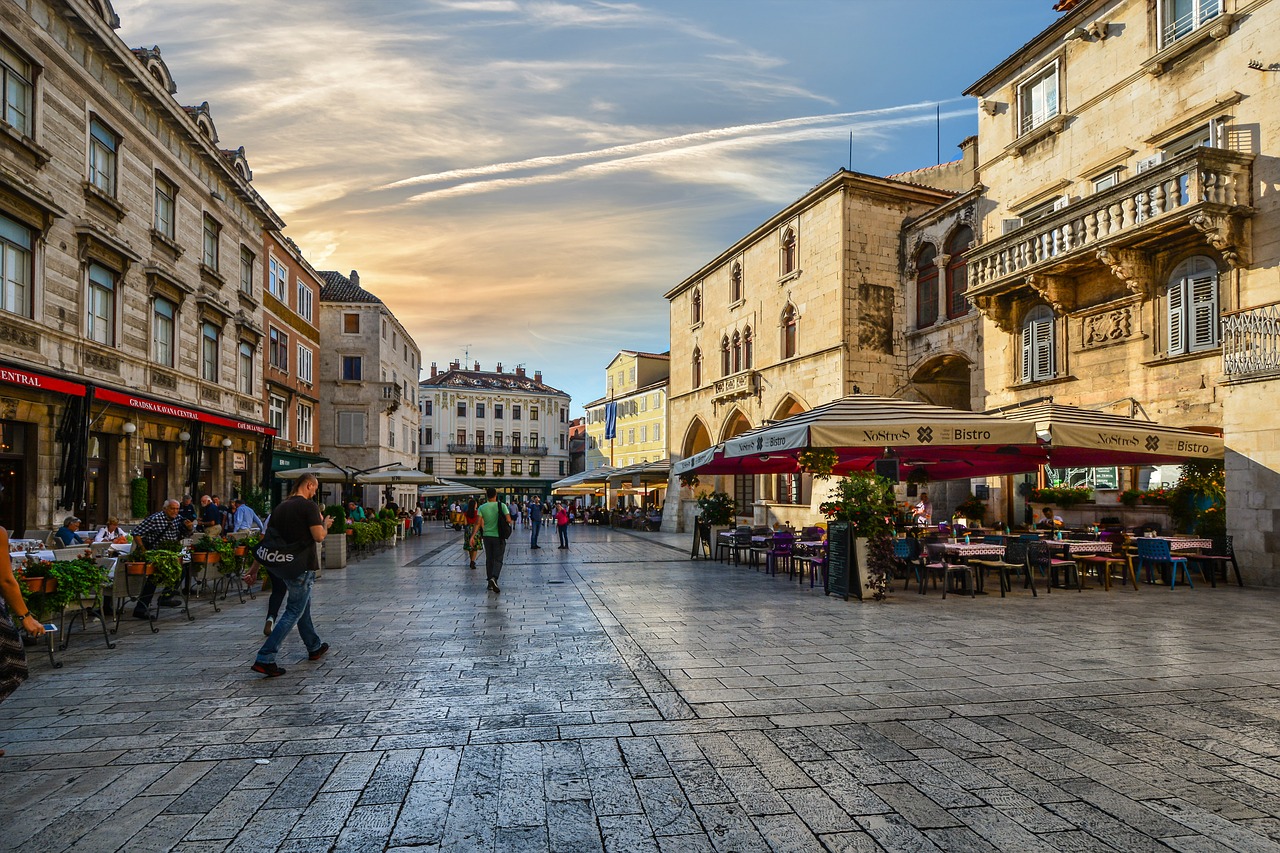 Restaurant terraces