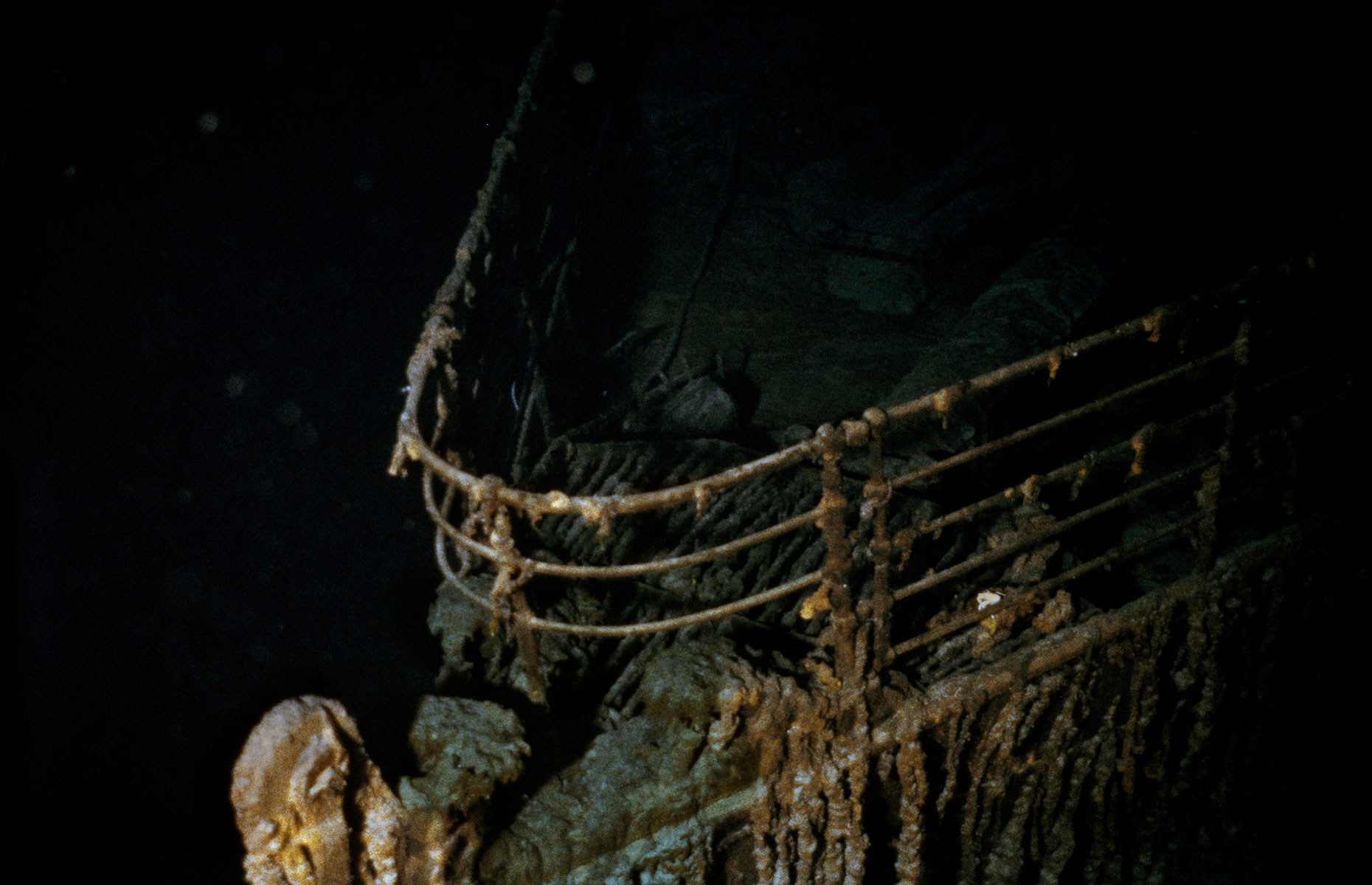 The Bow of the Titanic (Image: Robert Ballard and Martin Bowen/Woods Hole Oceanographic Institution (WHOI))