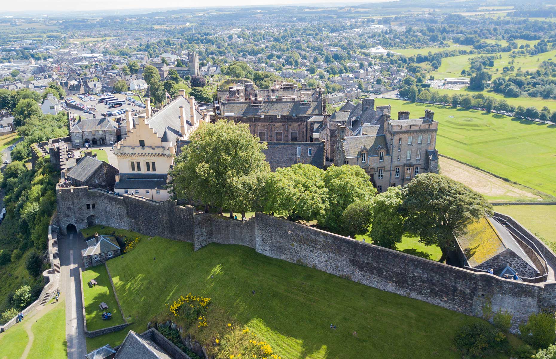 Stirling and it's castle, Scotland (Image: Craig Duncanson/Shutterstock)