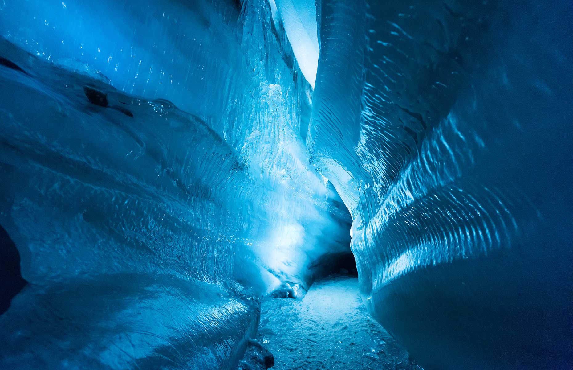The ice cave Longyearbreen, near Longyearbyen, Svalbard (Image: ginger_polina_bublik/Shutterstock)