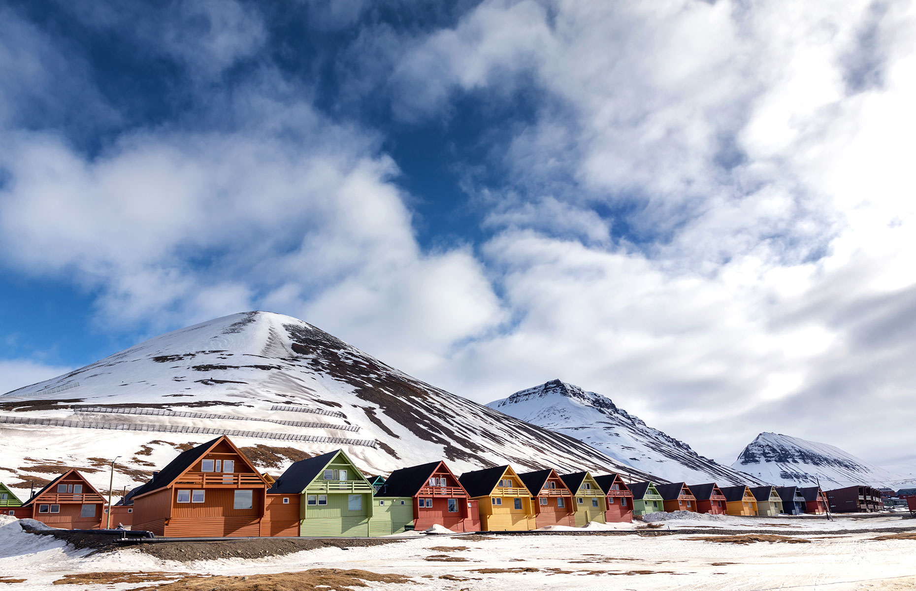 The town of Longyearbyen in Svalbard (Image: Jane Rix/Shuttertock)